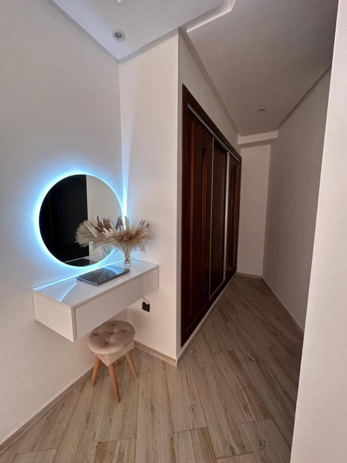 Bright 3-Br In Heart Of Kenitra-Perfect Summer Stay With Parking! 외부 사진
